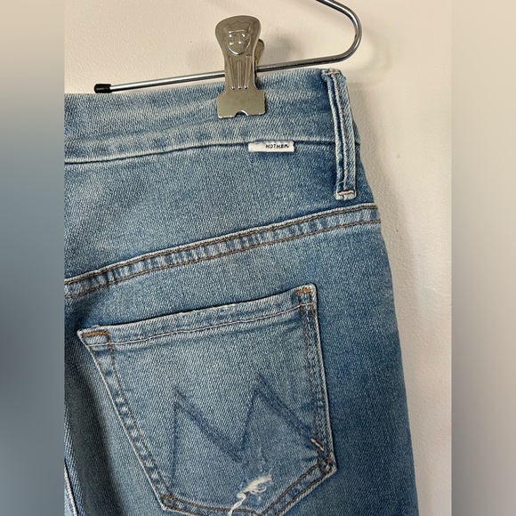 MOTHER High Waisted Looker Distressed High-Rise Skinny Jeans Thrilling Shots 25 - Picture 6 of 9